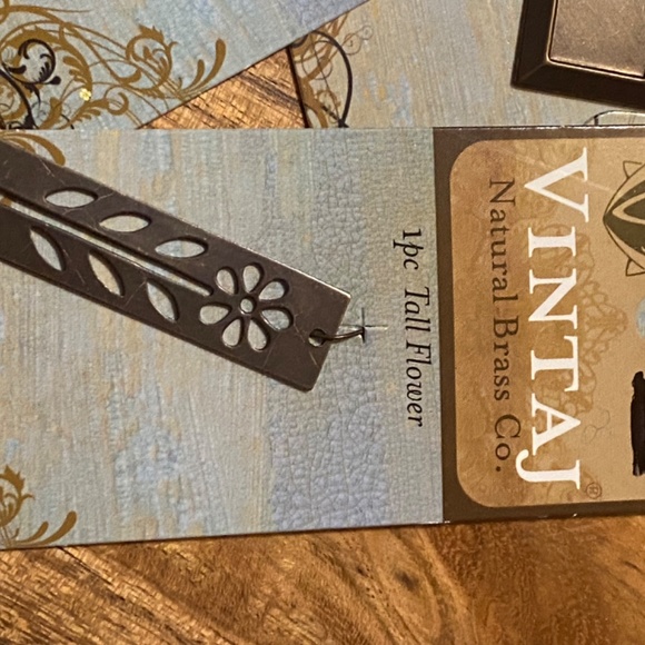 Vintaj Brass findings & necklace lot - Picture 6 of 16